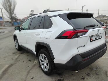 Toyota: Toyota RAV4: 2019 г., 2.5 л, Автомат, Бензин, Кроссовер