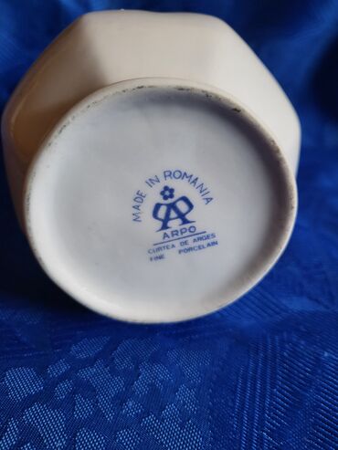 Ostali kućni dekor: Vaza nova Apro porcelan 70te. Porcelanska vaza nova — 9