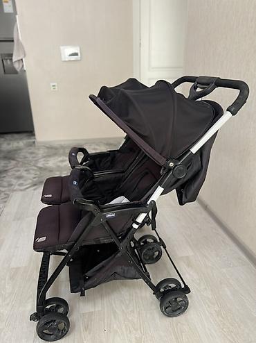əkizlər ucun: Əkizlər üçün araba, Chicco, İşlənmiş, Ünvandan götürmə — 1