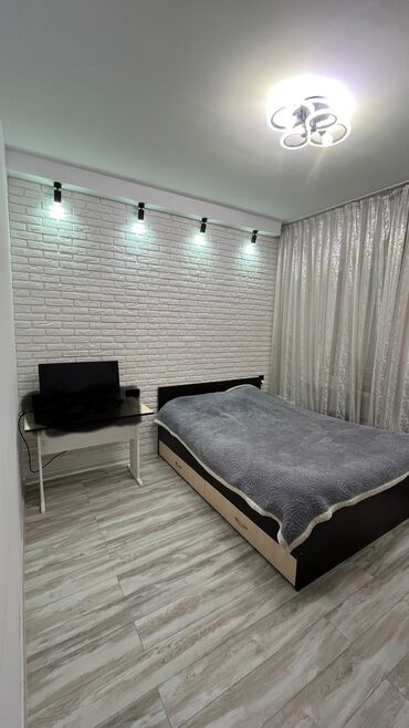 рядом с аламединским рынком: 2 комнаты, 48 м², 105 серия, 2 этаж, Дизайнерский ремонт