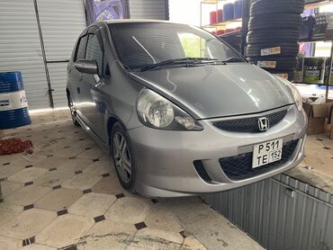 Honda: Honda Fit: 2005 г., 1.5 л, Автомат, Бензин, Универсал