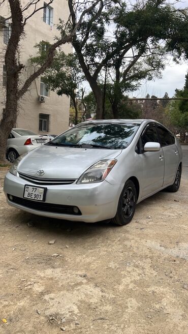 Toyota: Toyota Prius: 0.6 l | 2008 il Sedan