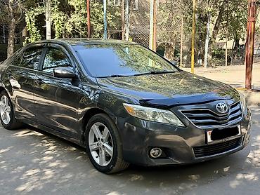 camry 2010: Toyota Camry: 2011 г., 2.5 л, Автомат, Бензин, Седан — 2