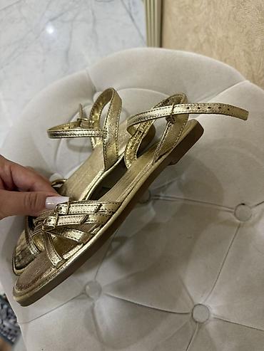 Basanoşka və səndəllər: ZARA usaq ucun 33 razmer yeni geyinilmeyib razmer sehv alinib deye — 3