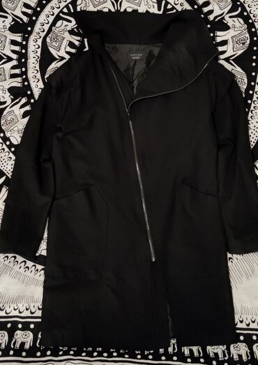 пиджак зара: Плащ L (EU 40), цвет - Черный