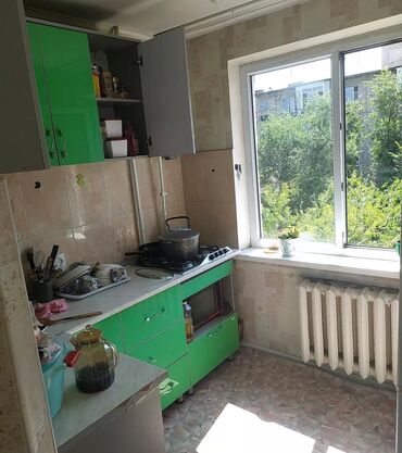 продается 2 комнатные квартира: 1 комната, 44 м², 104 серия, 4 этаж, Старый ремонт