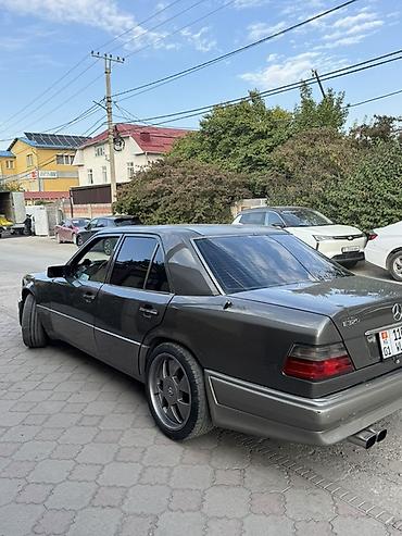 Продажа авто: Mercedes-Benz W124: 1994 г., 3.2 л, Автомат, Бензин, Седан — 3