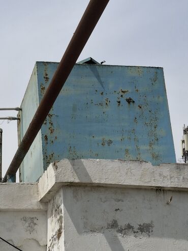 Baklar və çənlər: Bak, Metal, 2000 l l, İşlənmiş, Ünvandan götürmə
