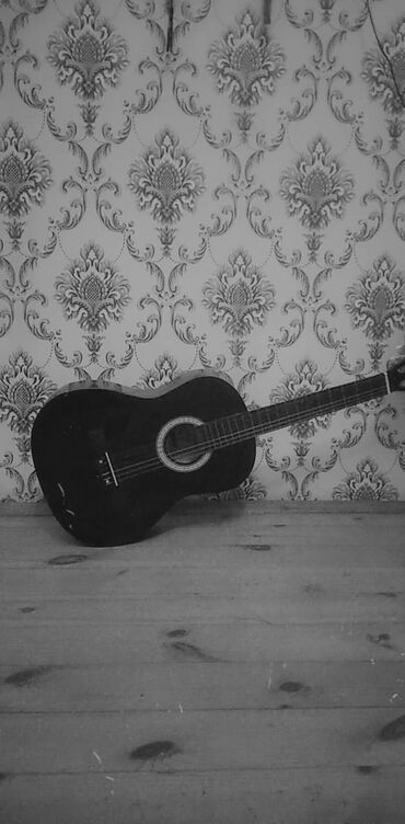 Klavişli alətlər: Klassik gitara, İşlənmiş, Pulsuz çatdırılma