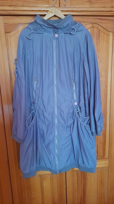 женскую одежду платье: Плащ, С капюшоном, С утеплителем, 8XL (EU 56)