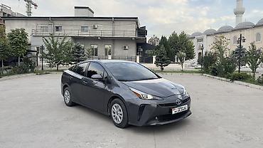 Toyota Prius: 2019 г., 1.8 л, Вариатор, Гибрид, Хэтчбэк