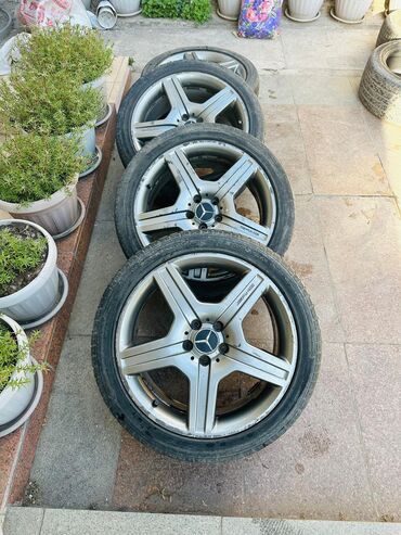 руль пассат: Куйма Дисктер R 19 AMG, Комплект, тешиктери - 5, Колдонулган
