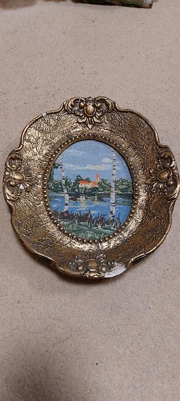 Gobleni: Na prodaju stari gobleni (4 sa ramovima i 2 bez ramova). Četvrti — 6