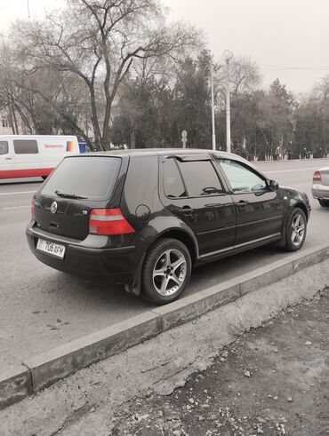 машина гол: Volkswagen Golf: 2013 г., 1.6 л, Автомат, Бензин, Хэтчбэк