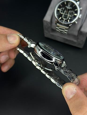 baş: Klassik xronoqraf dizaynlı kişi qol saatı - Brend üslubu: Patek — 9