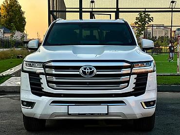 кожаная: Toyota Land Cruiser: 2022 г., 3.5 л, Автомат, Бензин, Внедорожник — 7