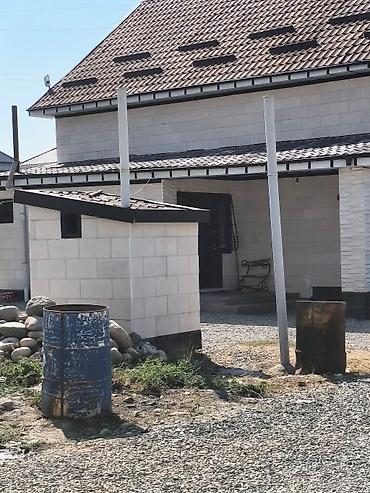 Фасадные сэндвич панели: Декоративные 3D‑панели/плитка для отделки стен Описание: - Белые — 9