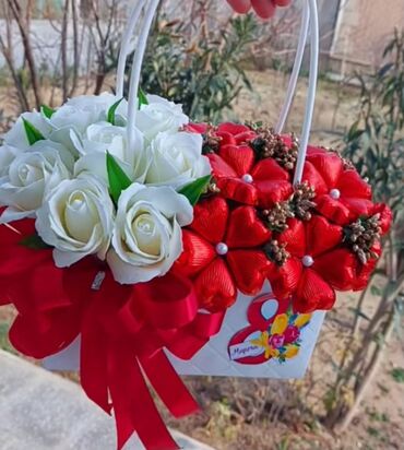 Hədiyyələr: Sifarisle hazirlanir — 27