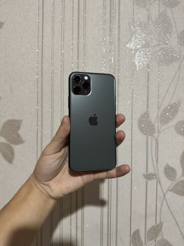 Apple iPhone: IPhone 11 Pro, Б/у, 64 ГБ, Черный, Кабель, 72 %