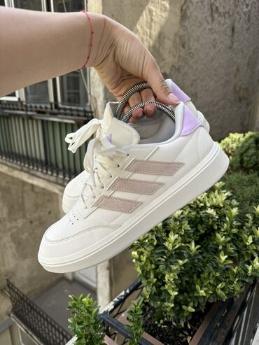 Women's Sneakers and athletic shoes: Adidas, 38.5, bоја - Bela — 5