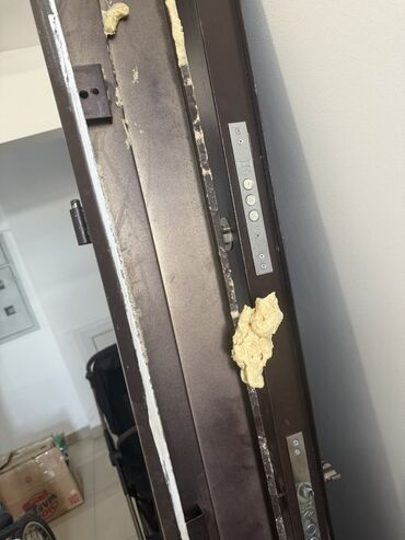 двери в подъезд с домофоном бишкек: Металл сейф эшик, Орнотуусуз