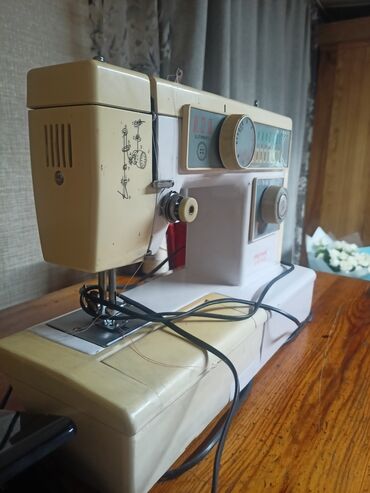 bruce автомат: Швейная машина Автомат