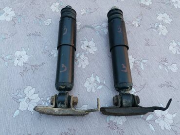 Auto delovi: Prednji amortizer Lada 7 Riva br.3a. Polovno, kao novo. Malo bilo na — 8