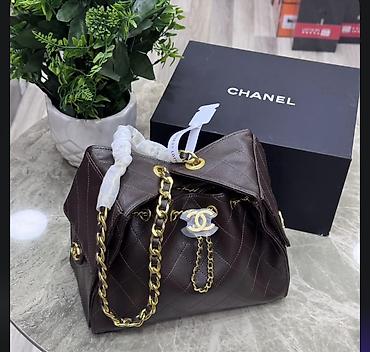 Çiyin çantası, Chanel, İşlənmiş