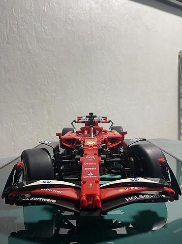 formula: Конструктор гоночного болида F1 Mercedes-AMG Petronas Formula One — 1