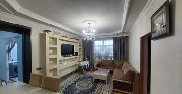 razinde heyet evi: 4 комнаты, 110 м², Нет кредита, Средний ремонт