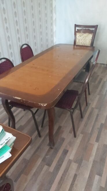 Taburetlər: Qonaq masası, Açılmayan, Taxta, Dördbucaq masa