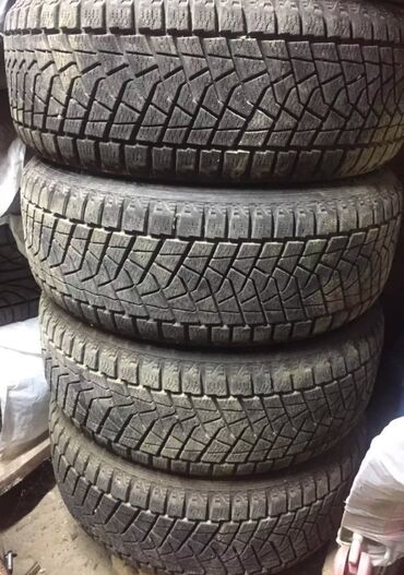 комплект зимней резины: Шины 225 / 55 / R 18, Зима, Комплект, Япония, Bridgestone