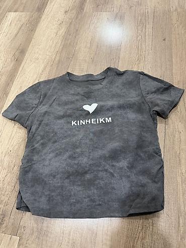 t 800: Qısaqol T‑Şört – “KINHEIKM” loqolu - Rəng: kömür boz (yüngül yuma — 1