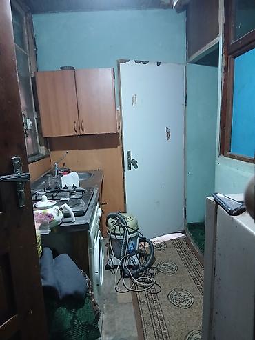 1 однокомнатная квартира: Nzs-də 1 otaqlı ev kirayə verilir. Blok tipli apartman ev. 22,15 — 3