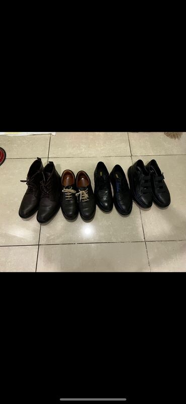 утепленные мужские ботинки: Все за 5000

Размер: 43
Самовывоз 
Адрес: ТЦ Бишкек Парк