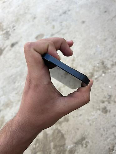 Apple iPhone: IPhone 13, Qara, Face ID — 3