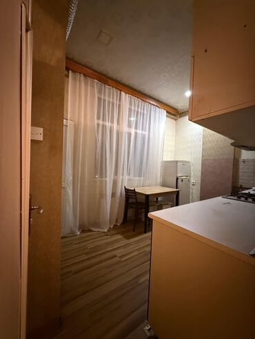 Uzunmüddətli kirayə mənzillər: Xirdalan Heyder Eliyev praspekti 120 marsurutun sonu 16/6 mertebesi 2 — 4