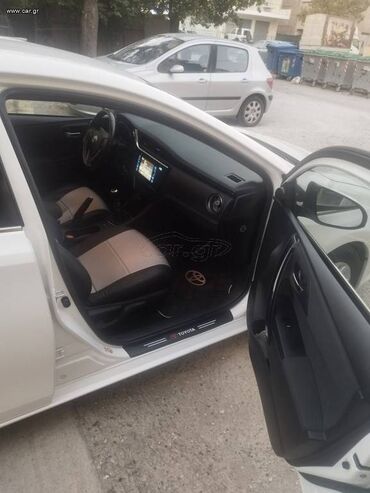 Toyota: Toyota Auris: 1.2 l. | 2017 έ. Χάτσμπακ — 20