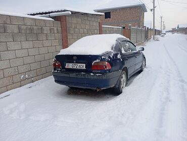 avensis 2001: Toyota Avensis: 2001 г., 1.8 л, Механика, Бензин, Седан