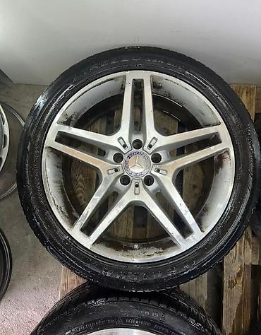 Транспорт: Колеса в сборе 245 / 40 / R 19, Лето, Б/у, Комплект, Легковые, Литые, отверстий - 5 — 5