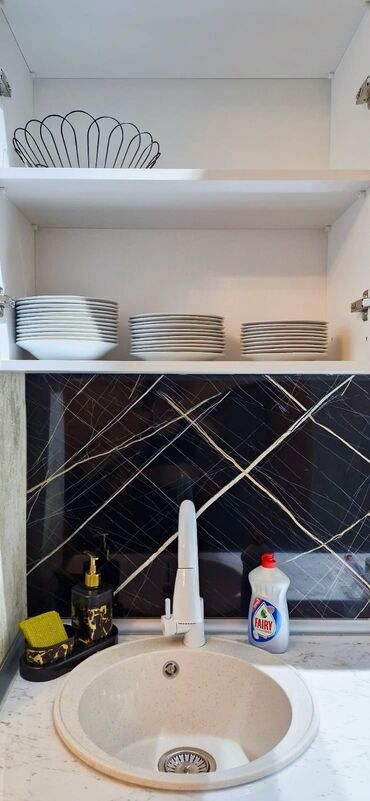 Günlük kirayə evlər: 300 kv. m, 4 otaqlı — 16