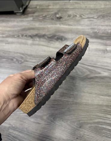 moncler majca: Birkenstock preudobne dečije papuče, lepo očuvane, samo je napred — 2
