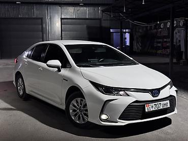 Продажа авто: Toyota Corolla: 2022 г., 1.8 л, Автомат, Гибрид, Седан — 2