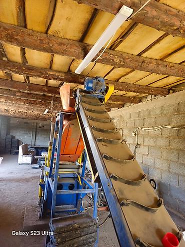 Производство пескоблоков: Вибропресс «Рифей-Кондор-150-ТБ» Назначение: - Производство стеновых — 4