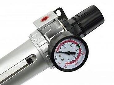 Ostali pribor i dodaci za alate: Regulator pritiska sa filterom i manometrom za komprimovani vazduh - — 10