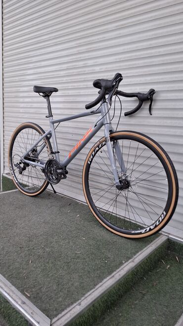 Шоссейные велосипеды: Шоссейники на выбор Мы находимся рядом с мкр.Аламедин1, по Жибек — 4