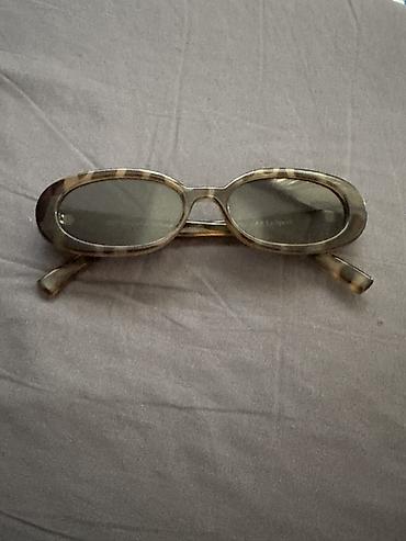 Eynəklər: Le Specs/Outta Love Oval formalı gün eynəyi - Çərçivə: qalın, tünd — 1