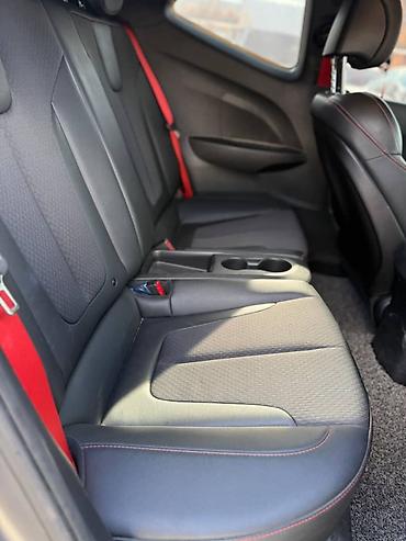 Hyundai: Hyundai Veloster: 2019 г., 1.6 л, Автомат, Бензин, Хэтчбэк — 12