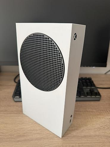 xbox scorpio: Игровая консоль Xbox Series S (белая) - Цифровая консоль без — 1