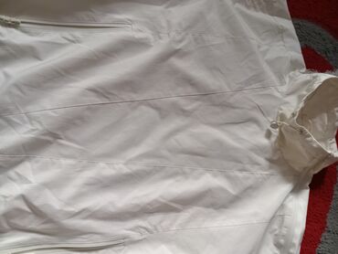 Dukserice: Šuškavac, vel. L, krem boje, ima zip na kragni, učkure na kragni i na lalafo.rs — 3 Dukserice: Šuškavac, vel. L, krem boje, ima zip na kragni, učkure na kragni i — 3